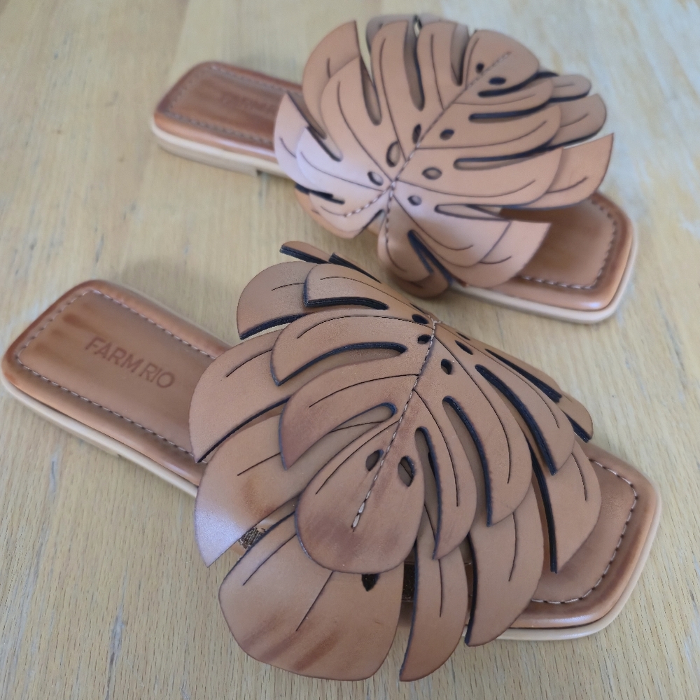 NEVER WORN Farm Rio Monstera Slides